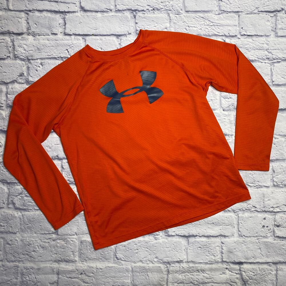 Under Armour HeatGear Loose Fit Long Sleeve Athletic Top